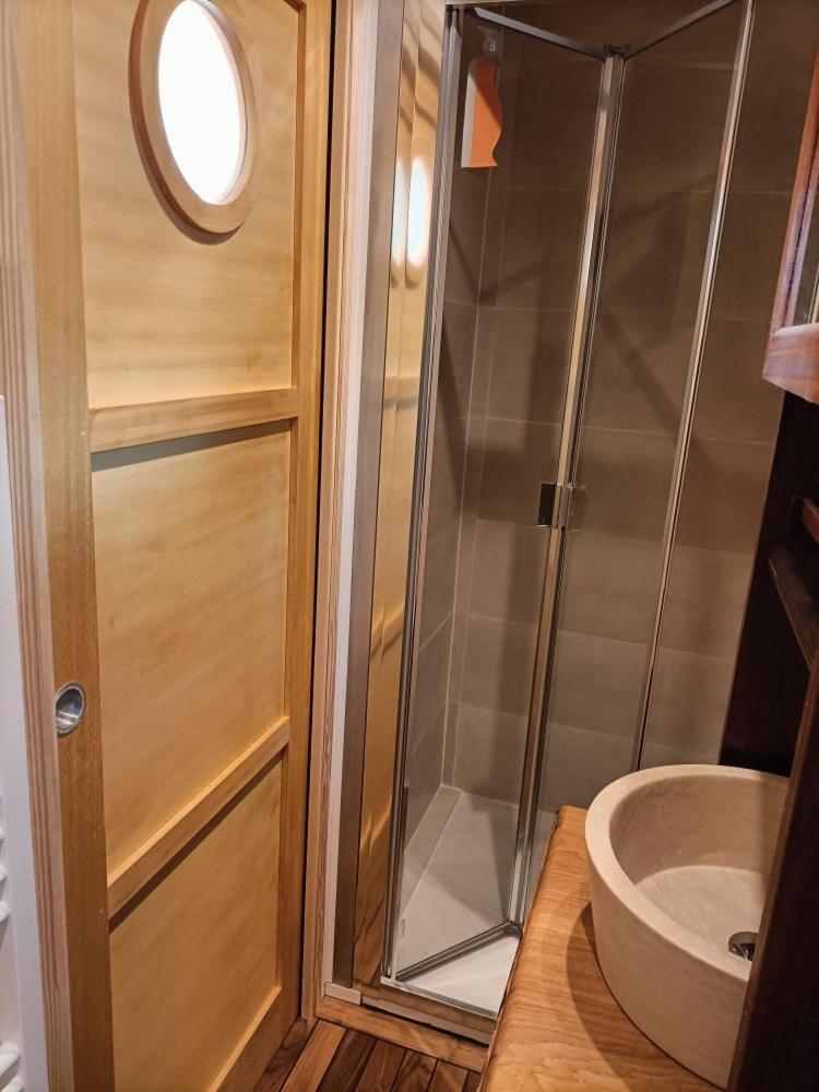 Kerlouan Oudoty B&B 외부 사진